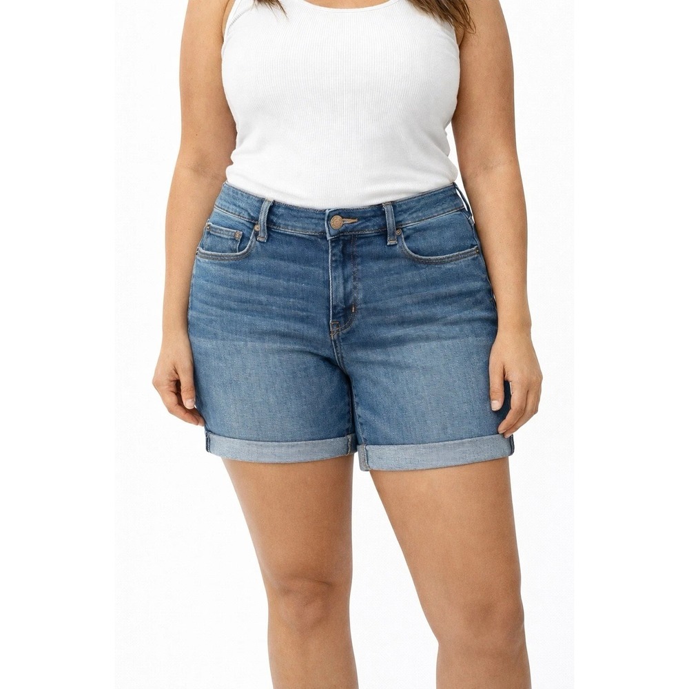 American Eagle Outfitters Tomgirl Bermuda Women's Blue Denim Shorts‎ Size 18